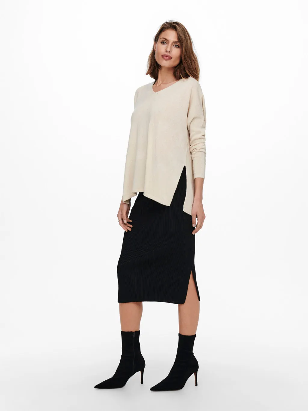 Amalia V-neck Sweater