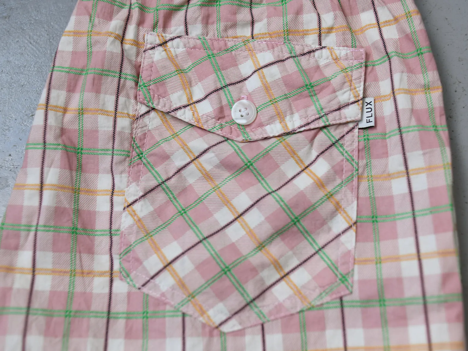 CLUB SHORT. PINK PICNIC