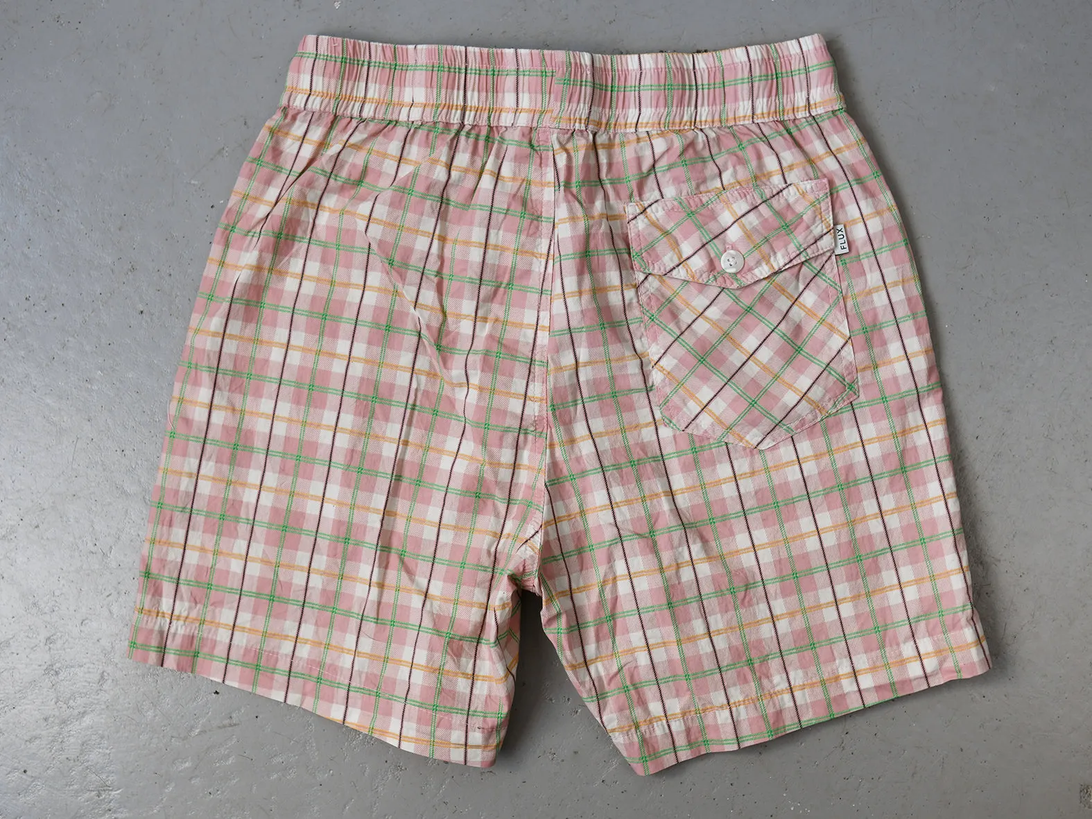 CLUB SHORT. PINK PICNIC