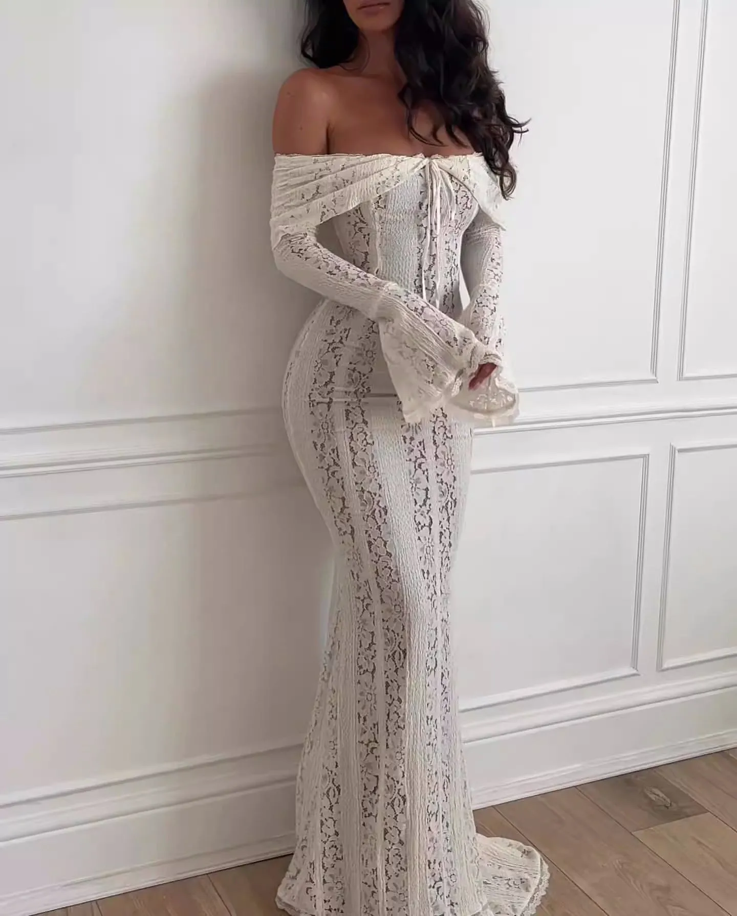 Daysi Off Shoulder Lace Maxi Dress