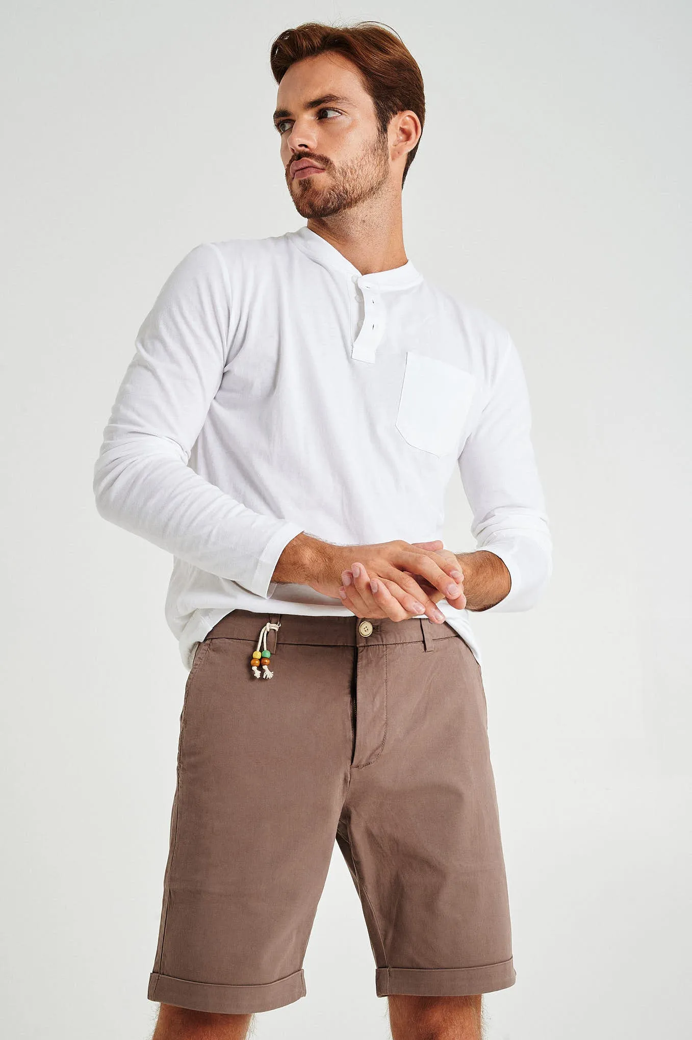 Plain basic with organic cotton bermuda shorts