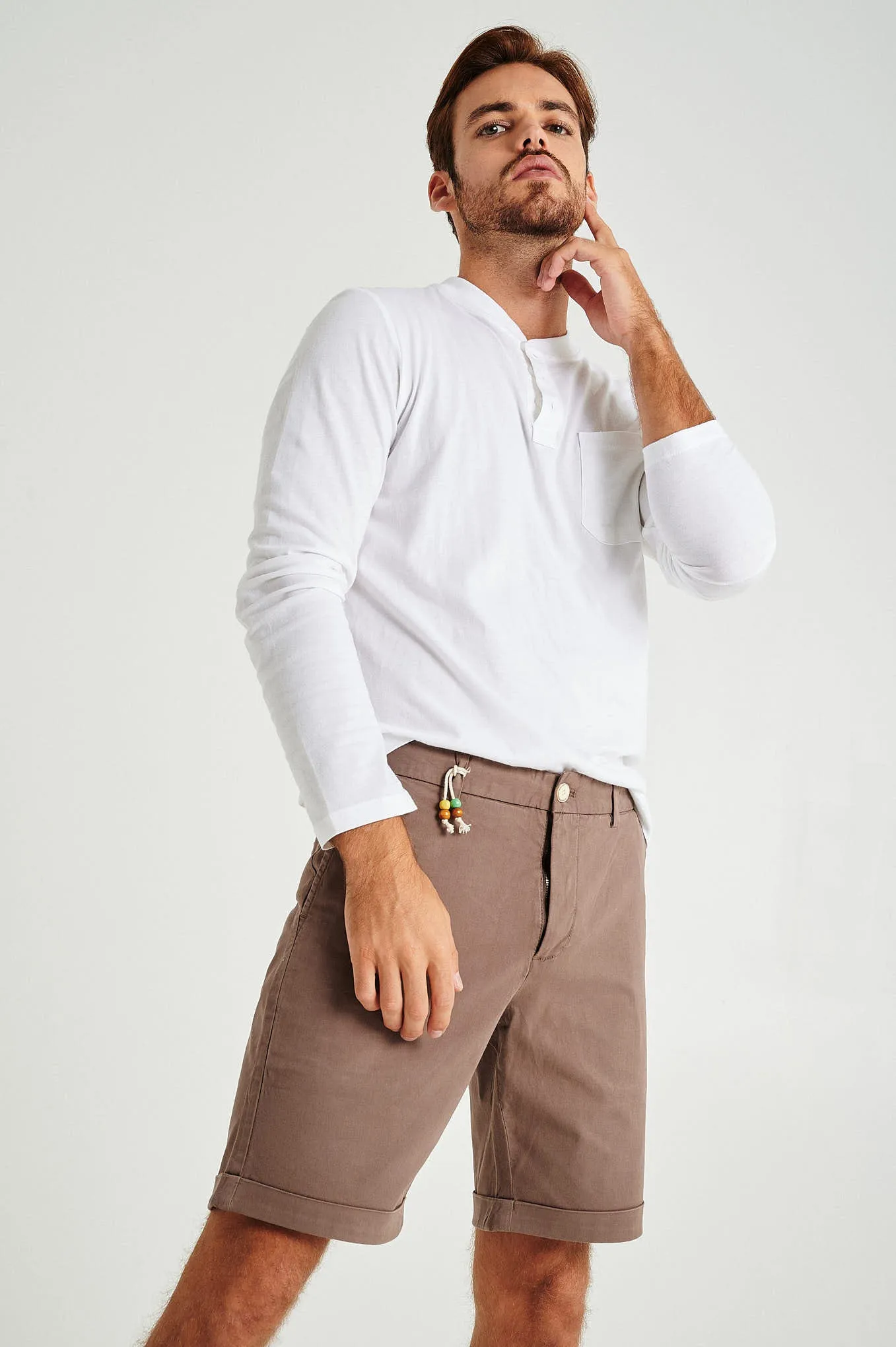 Plain basic with organic cotton bermuda shorts