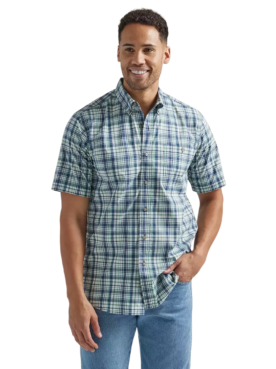 Wrangler Men's Rugged Green & Blue Short Sleeve Plaid Shirt